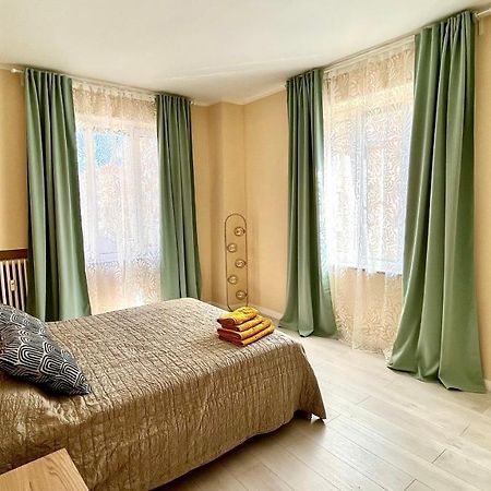New Apartment, Near Metro Monte Grappa トリノ エクステリア 写真