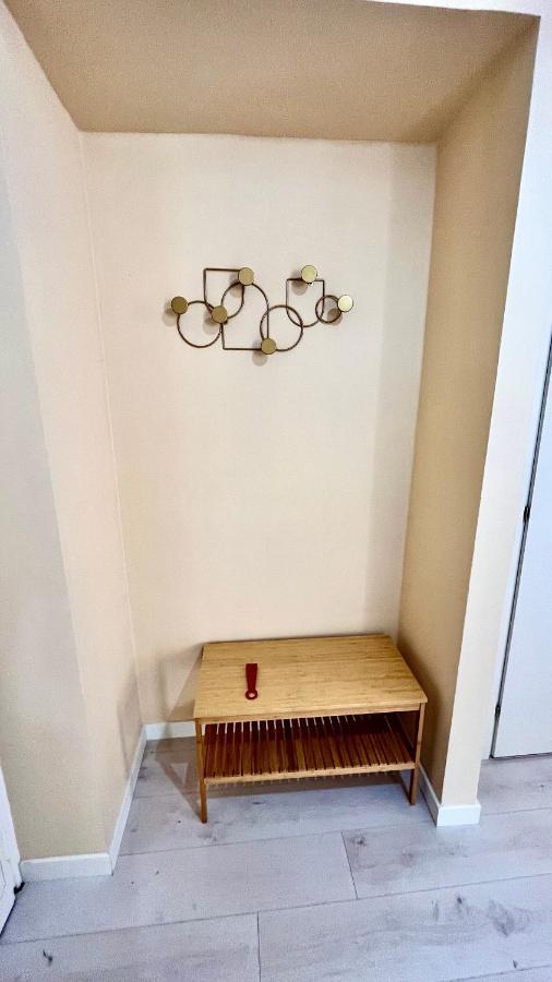 New Apartment, Near Metro Monte Grappa トリノ エクステリア 写真