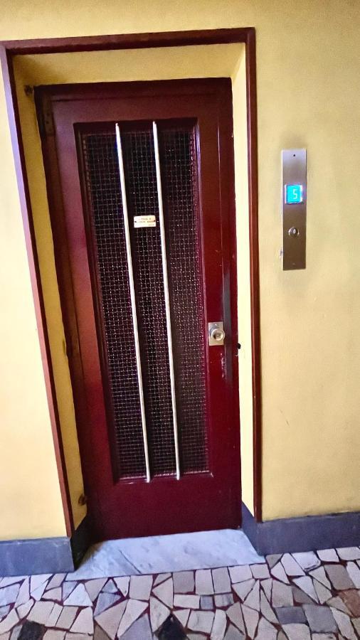 New Apartment, Near Metro Monte Grappa トリノ エクステリア 写真