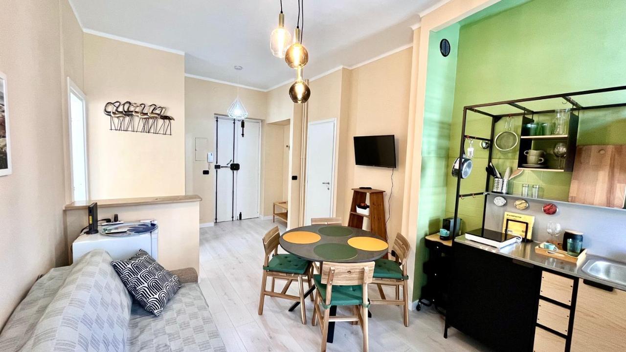 New Apartment, Near Metro Monte Grappa トリノ エクステリア 写真